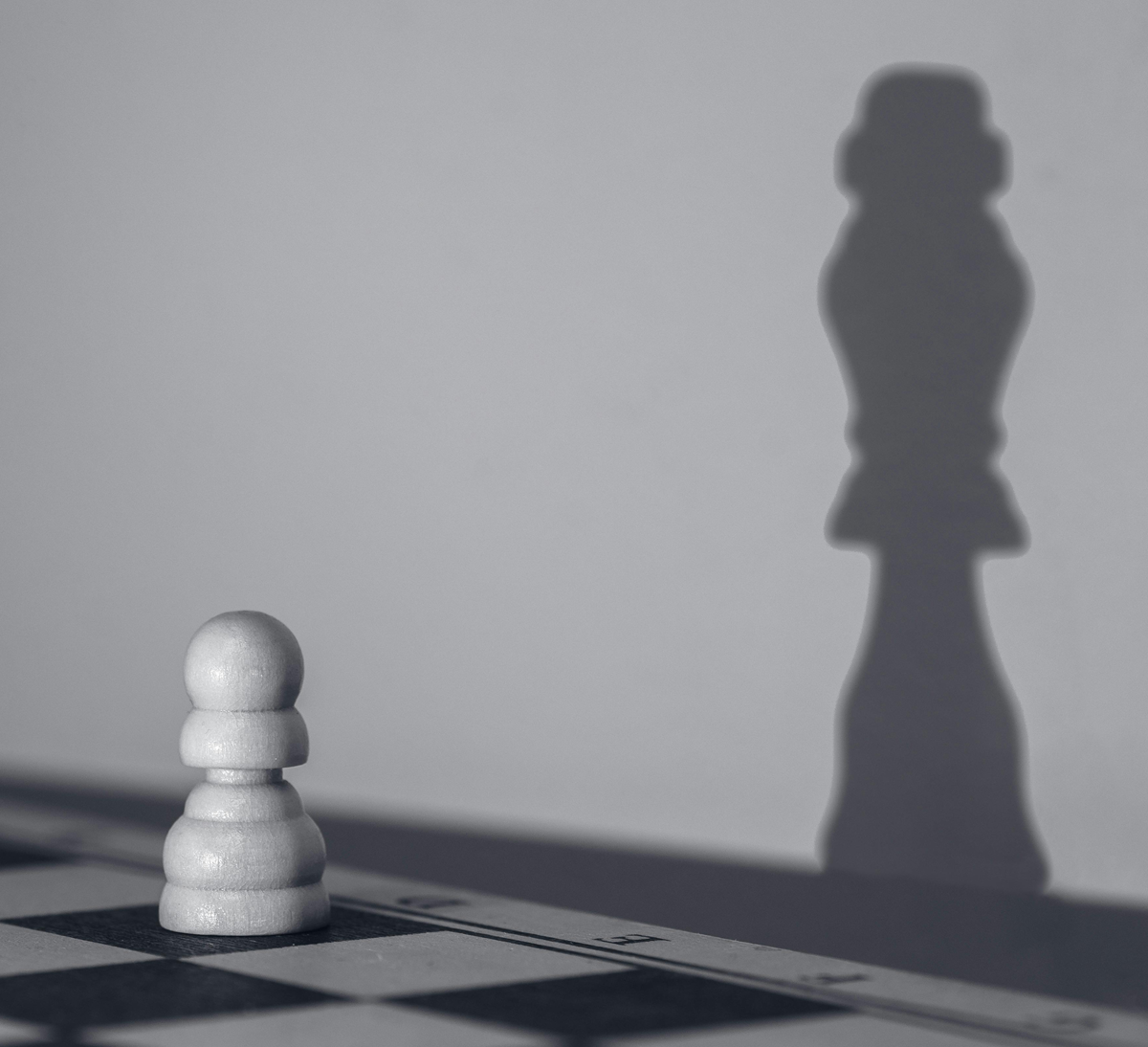 How to Escape the Grey Zone Between Potential and Performance?